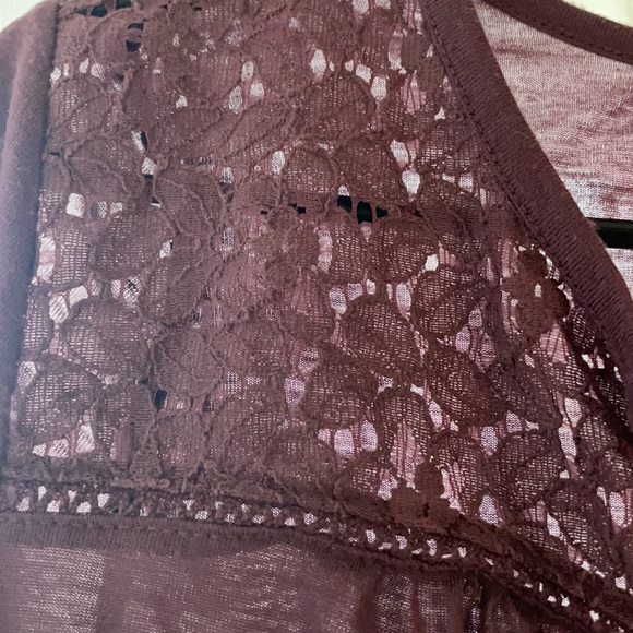 Purple bell sleeve embroidered top - Picture 2 of 4